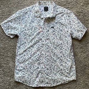 RVCA - men’s large - short sleeve button down shirt - slim fit